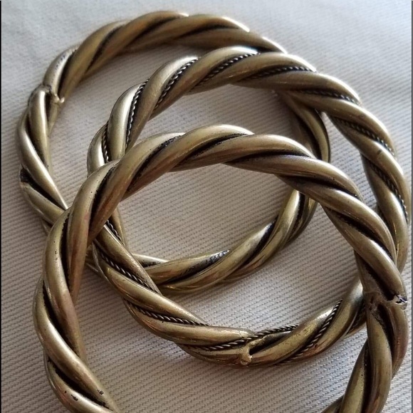 Statement Piece - 3 Brass Stackable bangles - Picture 2 of 4